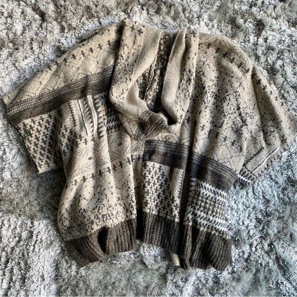 Abercrombie & Fitch Hooded Belted Cardigan Sweater Size M/L - Picture 6 of 6